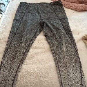 Exercise leggings